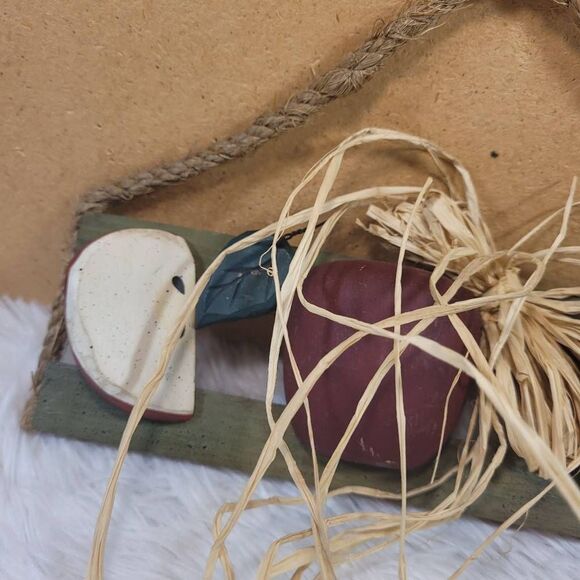 Rustic Apple Decor Sign with Raffia Bow - Picture 4 of 5